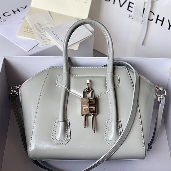 Borsa A Tracolla Givenchy Mini Antigona Lock In Pelle Grigia G199115