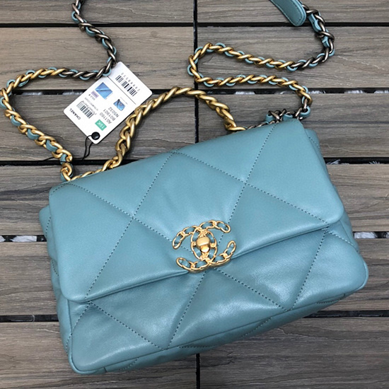 Borsa Chanel 19 Con Patta In Pelle Di Agnello Blu Cielo As1160