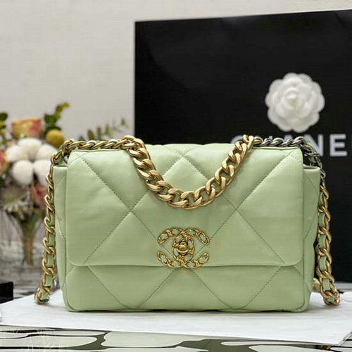 Borsa Chanel 19 Con Patta In Pelle Di Agnello Verde As1160