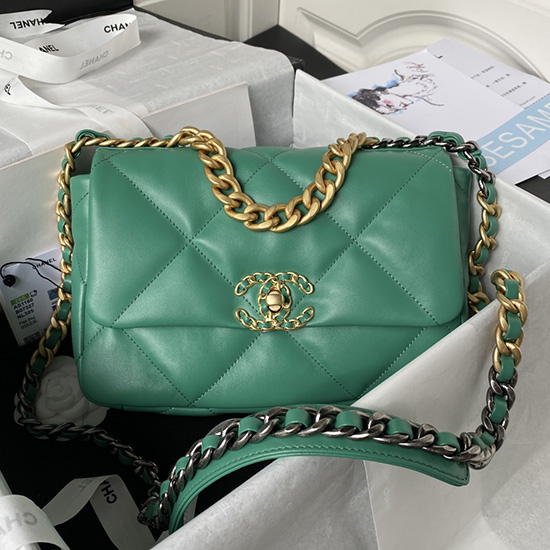 Borsa Chanel 19 Con Patta In Pelle Di Agnello Verde As1160