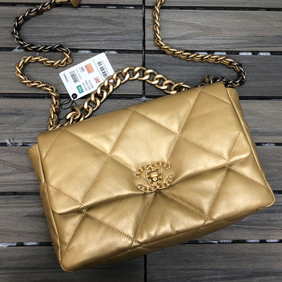 Borsa Chanel 19 Grande Con Patta Oro As1160