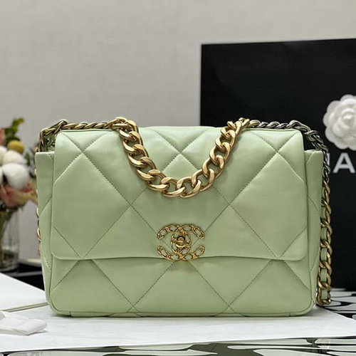 Borsa Chanel 19 In Pelle Di Agnello Con Patta Grande Bianco Sporco Verde As1161