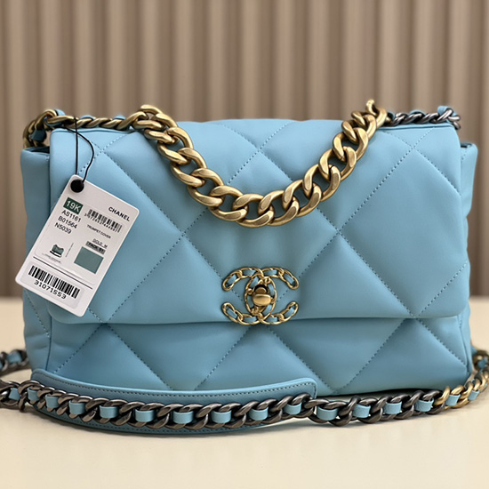 Borsa Chanel 19 In Pelle Di Agnello Con Patta Grande Blu As1161