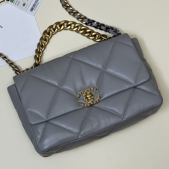 Borsa Chanel 19 In Pelle Di Agnello Con Patta Grande Grigia As1161