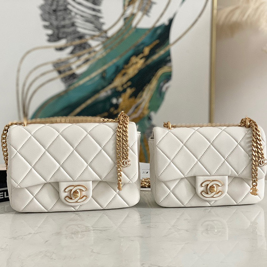 Borsa Chanel Con Patta In Pelle Di Agnello Bianca As3114