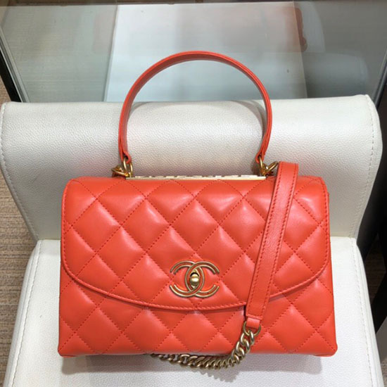 Borsa Chanel Con Patta In Pelle Di Agnello Con Manico Rosso A10014