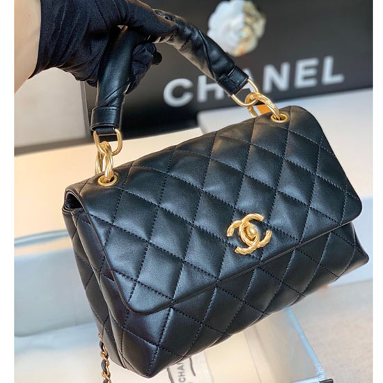 Borsa Chanel Con Patta In Pelle Di Agnello Nera A13106