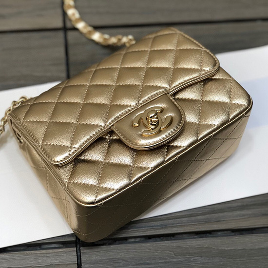 Borsa Classica Mini Patta Chanel In Pelle Di Agnello Oro Cf1115