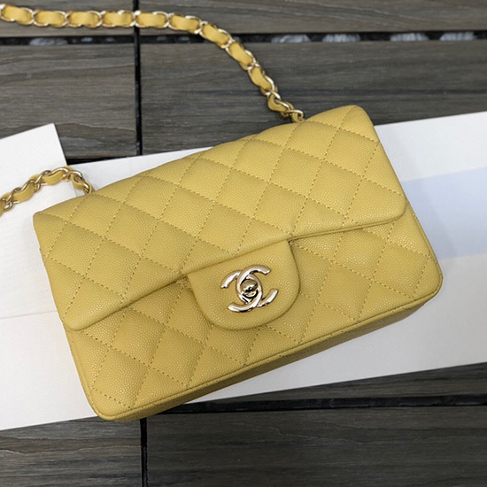 Borsa Classica Piccola Con Patta Chanel In Pelle Di Vitello Martellata Gialla Cf1116