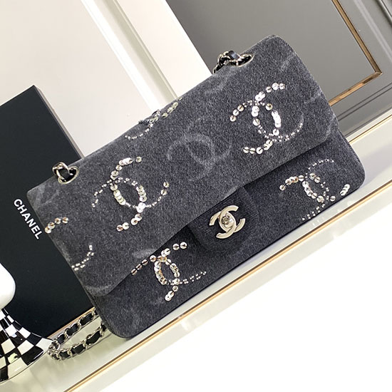 Borsa Media Chanel In Denim Con Patta Nera As1112