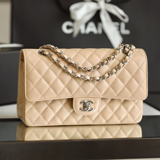 Borsa Media Classica Chanel Con Patta In Pelle Caviale Beige Con Argento A01112