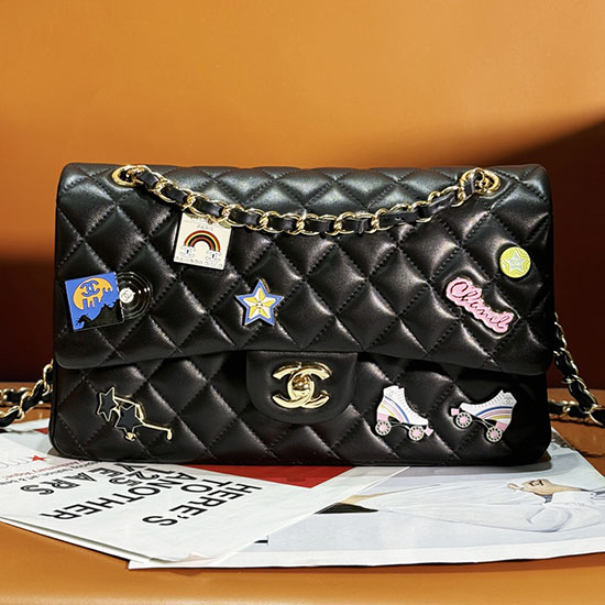 Borsa Media Classica Chanel Con Patta In Pelle Di Agnello A1112