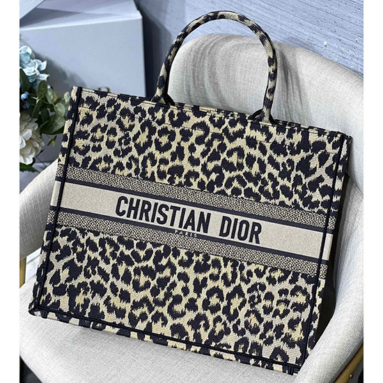 Borsa Tote Libro In Tela Ricamata Dior M1286615