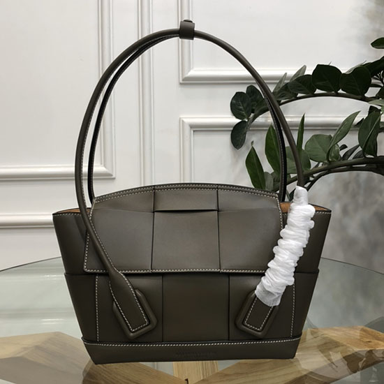 Bottega Veneta Borsa Arco 33 Piccola In Pelle Liscia Grigia B1007