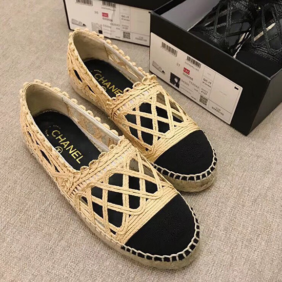 Espadrillas Chanel In Tessuto Piatto Beige E Nero Ch05081