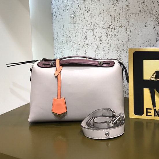 Fendi Tra Laltro Borsa Boston Normale Bianco Sporco E Caffè F81491