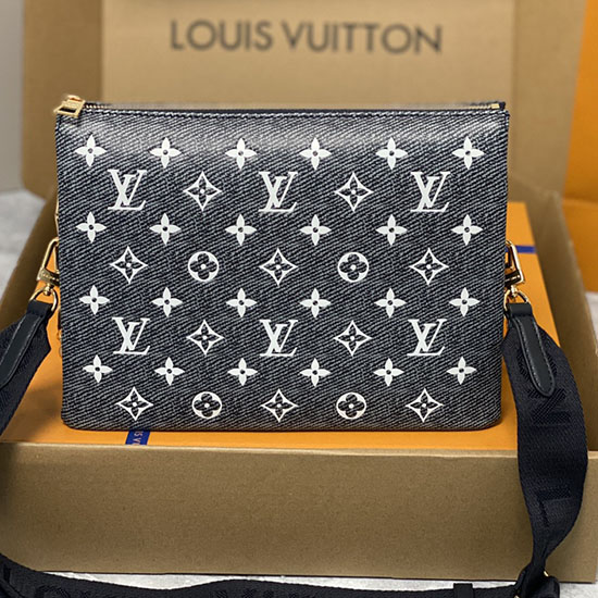 Louis Vuitton Coussin Pm M23071