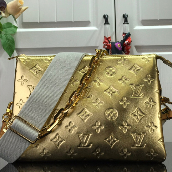 Louis Vuitton Coussin Pm Oro M57913