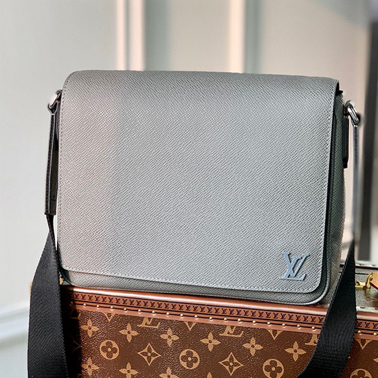 Louis Vuitton Distretto Pm Grigio M30861