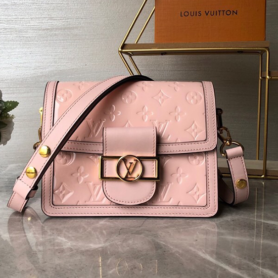 Louis Vuitton Monogramma Vernis Mini Dauphine Rosa M44580