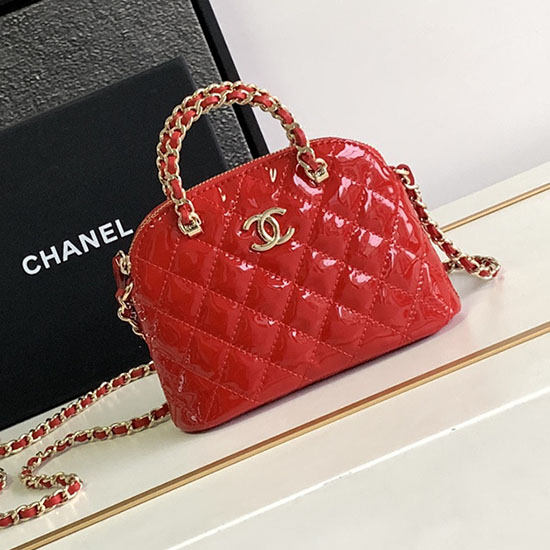 Pochette Chanel In Pelle Di Vitello Verniciata Con Catena Rossa Ap3354