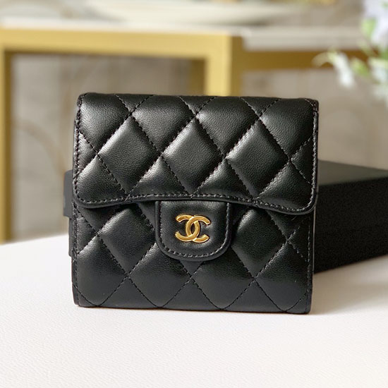 Portafoglio Piccolo Chanel In Pelle Di Agnello Nero Con Oro Ap31528