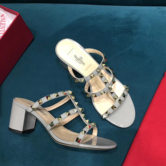 Valentino Garavani Sandalo Rockstud In Pelle Di Vitello Azzurro V18601