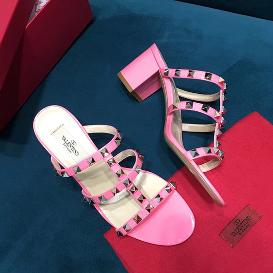 Valentino Garavani Sandalo Rockstud In Pelle Di Vitello Rosa V18601