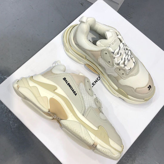 حذاء رياضي Balenciaga Triple S B811061A