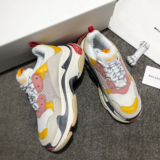 حذاء رياضي Balenciaga Triple S B811061F