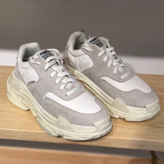 حذاء رياضي Balenciaga Triple S B811063A