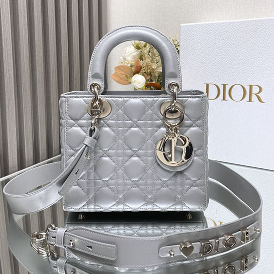 حقيبة Lady Dior My Abcdior من جلد الحمل باللون الرمادي اللامع DM0538