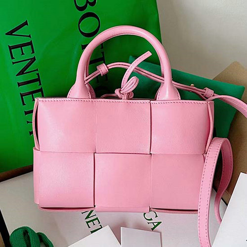 Bottega Veneta Candy Arco Tote Bag розова B729029