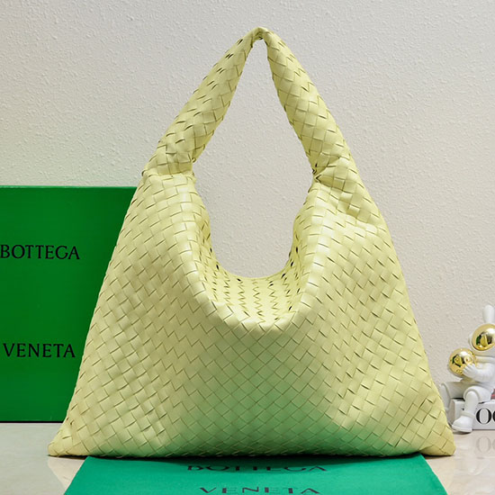 Bottega Veneta голяма чанта за през рамо от хмел жълта 763970