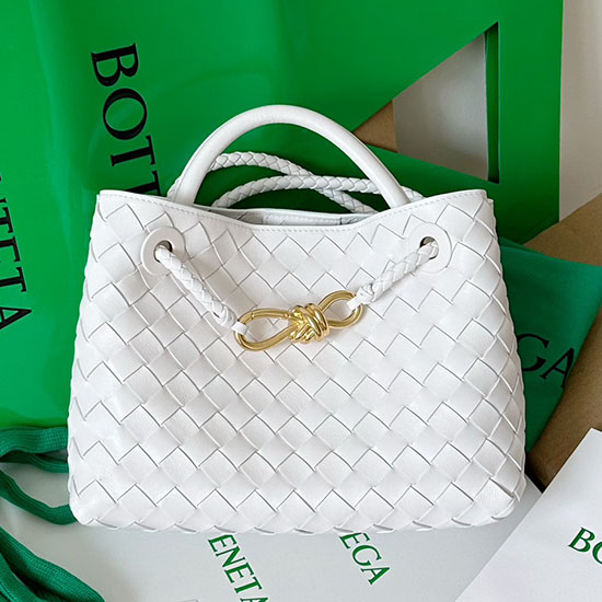 Bottega Veneta малка чанта Andiamo Tote бяла B74356