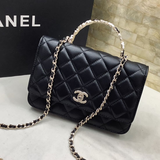 Chanel капак рамо с дръжка черно Ap3574