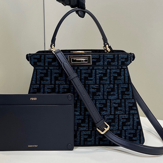 Fendi Peekaboo Iseeu средна чанта синя F80106