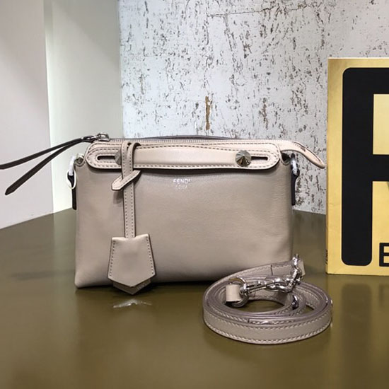 Fendi между другото мини чанта бостън бежова F81492