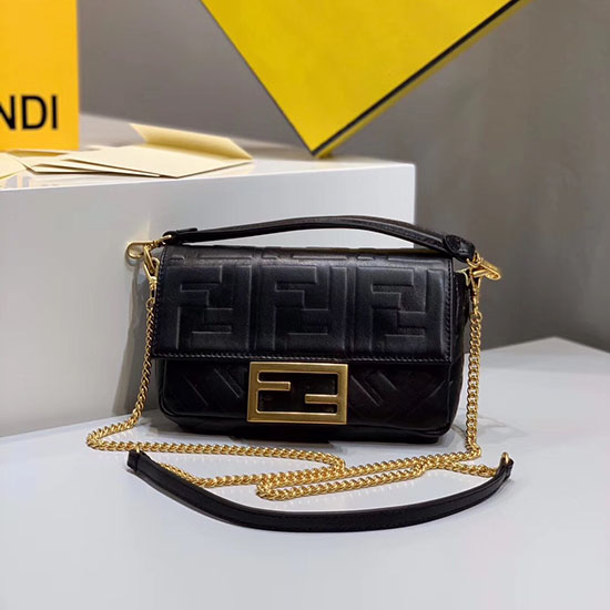 Fendi мини чанта от овча кожа черна F0191s