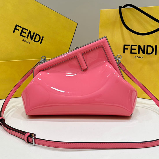 Fendi първа миди лачена чанта розова F80129