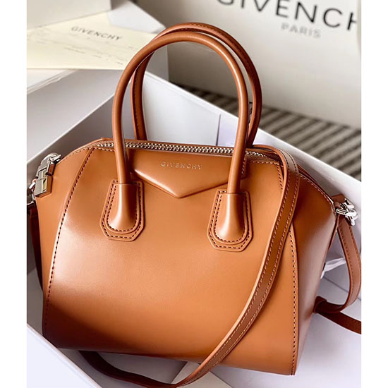 Givenchy Antigona малка кожена чанта кафяво G9981