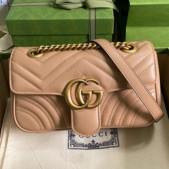 Gucci Gg Marmont Matelasse мини чанта бежово 446744