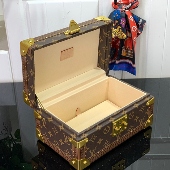 Louis Vuitton Coffret Tresor 24 бежов M20292