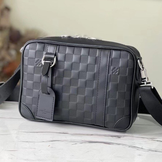 Louis Vuitton Sirius Messenger N45286