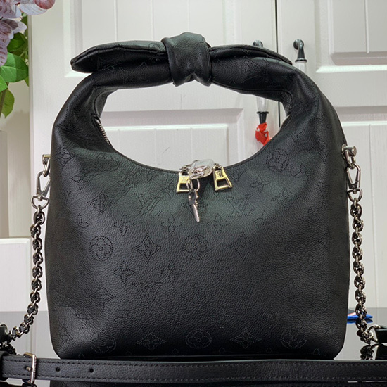 Louis Vuitton защо възел Pm черно M20701