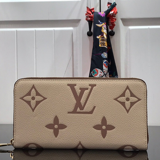 Louis Vuitton портфейл с цип M80116