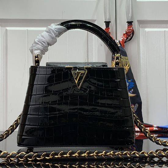 Louis Vuitton релефен крокодил Capucines мини черен N81190