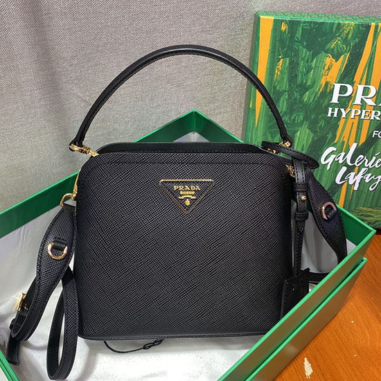 Prada Matinee малка чанта от сафианова кожа черна 1ba286