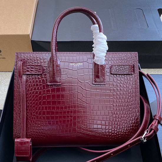 Saint Laurent Sac De Jour бебешка чанта бордо 421863