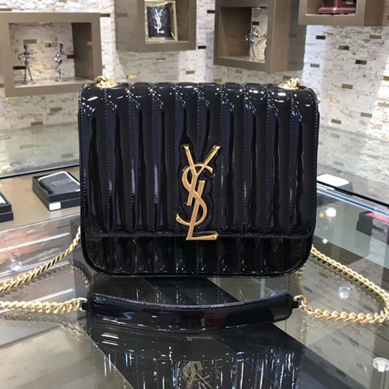 Saint Laurent Vicky голям в черна лакирана кожа Matelasse 532595